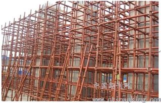 淺論高層建筑工程腳手架的搭設