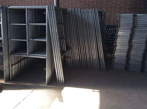 移動(dòng)腳手架與多功能炮彈爐 現(xiàn)代戶外與工程生活的革新伴侶